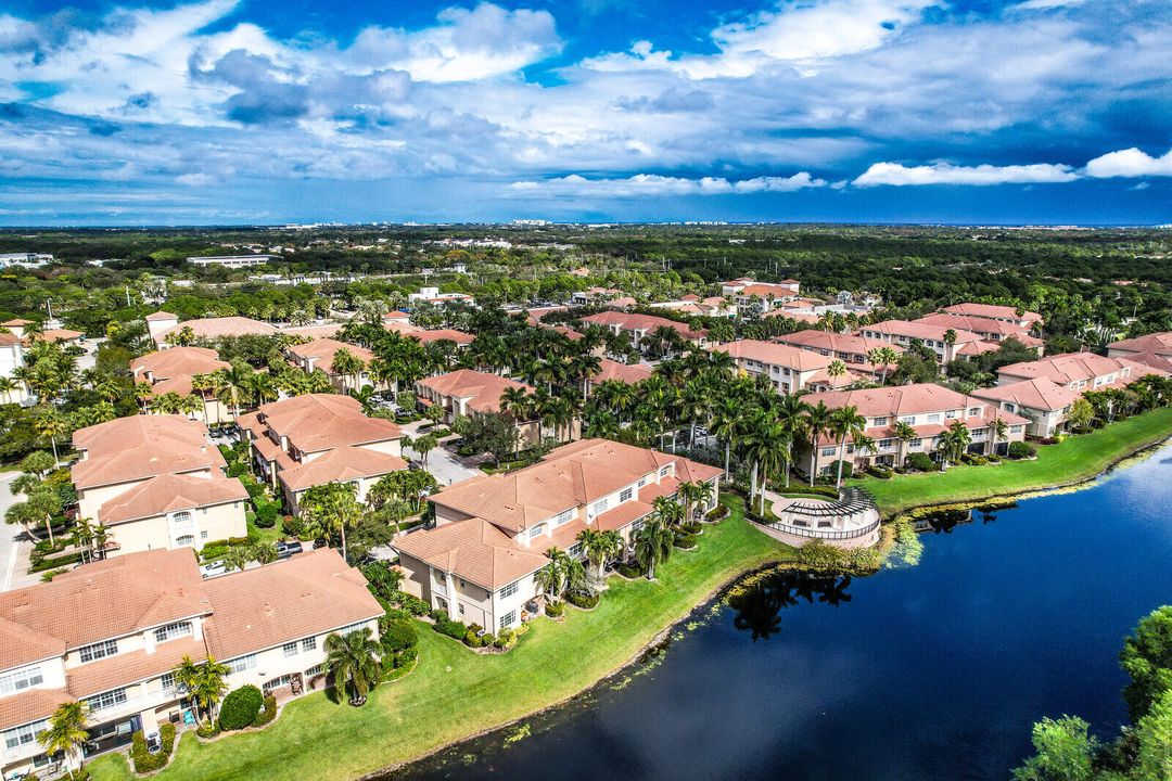 待售: $590,000 (3 贝兹, 3 浴室, 2274 平方英尺)