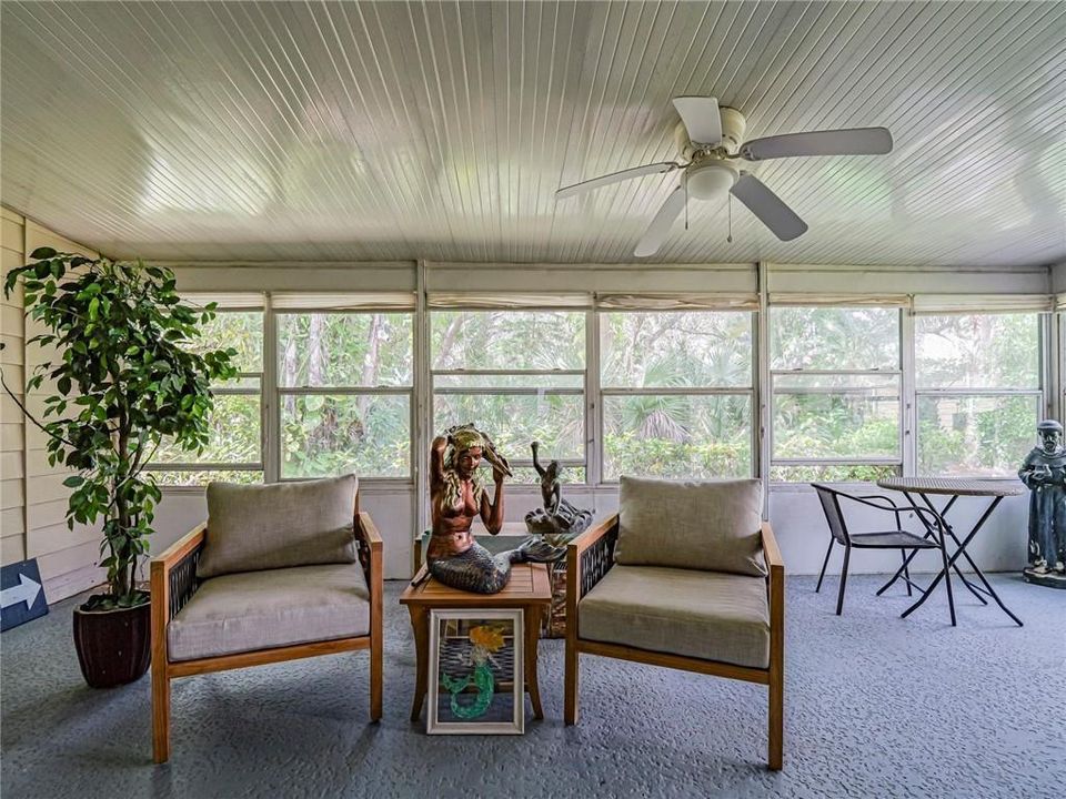 For Rent: $1,995 (2 beds, 2 baths, 966 Square Feet)