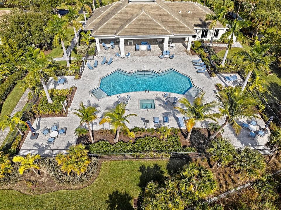 En Venta: $1,350,000 (3 camas, 3 baños, 2721 Pies cuadrados)