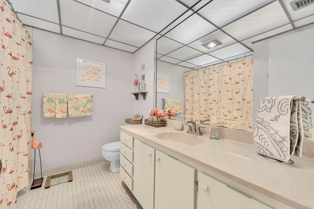 待售: $195,999 (2 贝兹, 2 浴室, 1010 平方英尺)