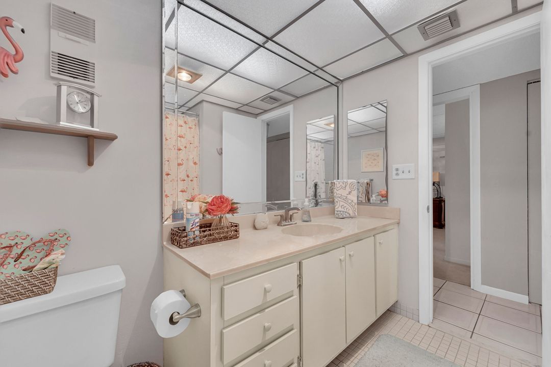 待售: $195,999 (2 贝兹, 2 浴室, 1010 平方英尺)