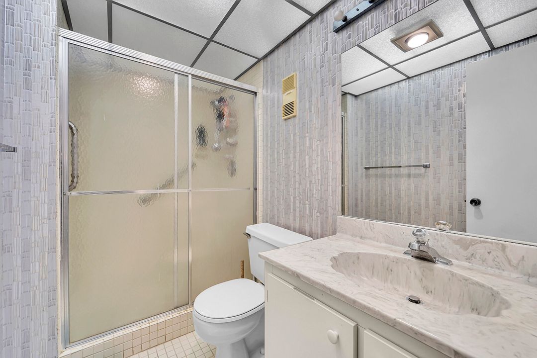 待售: $195,999 (2 贝兹, 2 浴室, 1010 平方英尺)