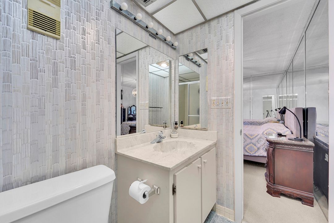 待售: $195,999 (2 贝兹, 2 浴室, 1010 平方英尺)