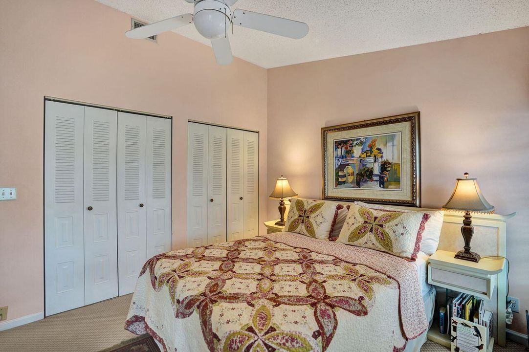 For Sale: $369,000 (2 beds, 2 baths, 1715 Square Feet)