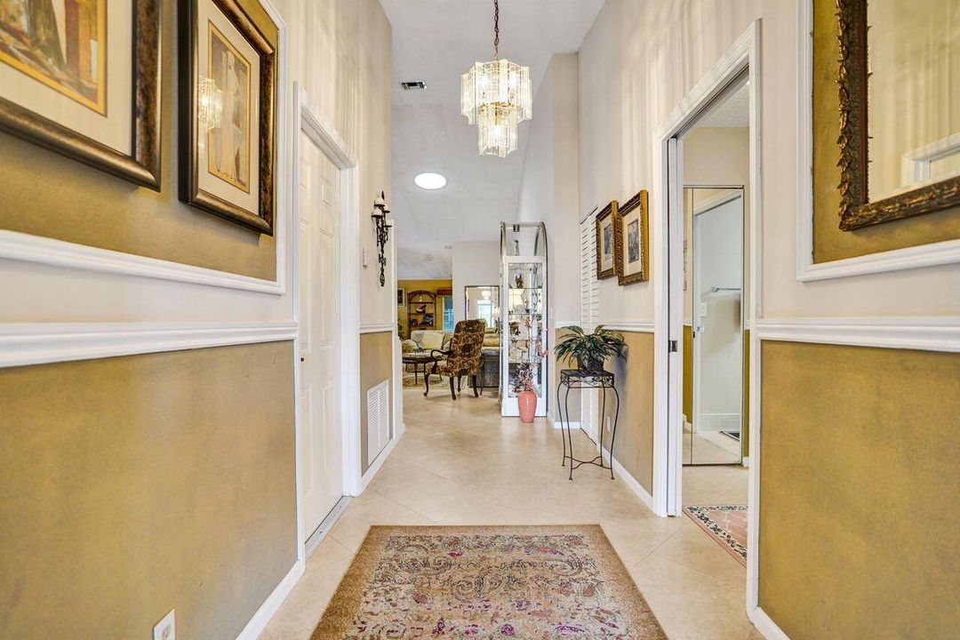 For Sale: $369,000 (2 beds, 2 baths, 1715 Square Feet)