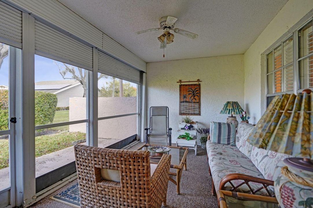 For Sale: $369,000 (2 beds, 2 baths, 1715 Square Feet)