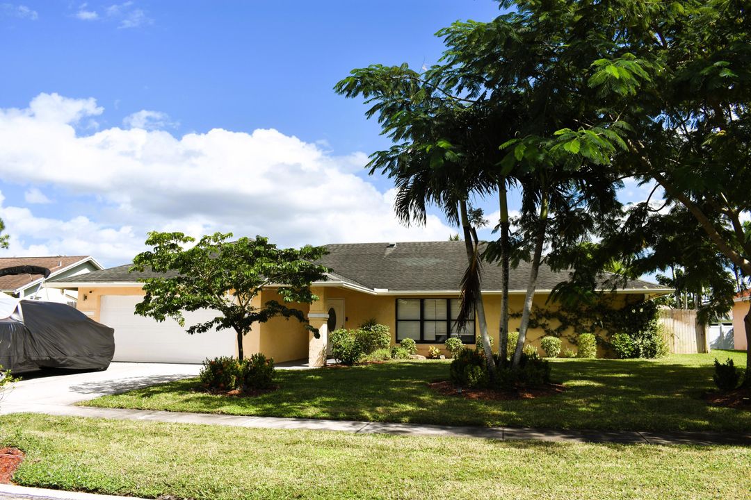 На продажу: $799,000 (3 спален, 2 ванн, 1768 Квадратных фут)