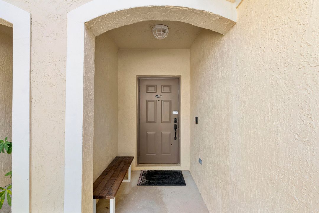 En Venta: $415,000 (2 camas, 2 baños, 1409 Pies cuadrados)