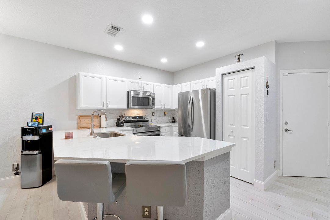 En Venta: $415,000 (2 camas, 2 baños, 1409 Pies cuadrados)