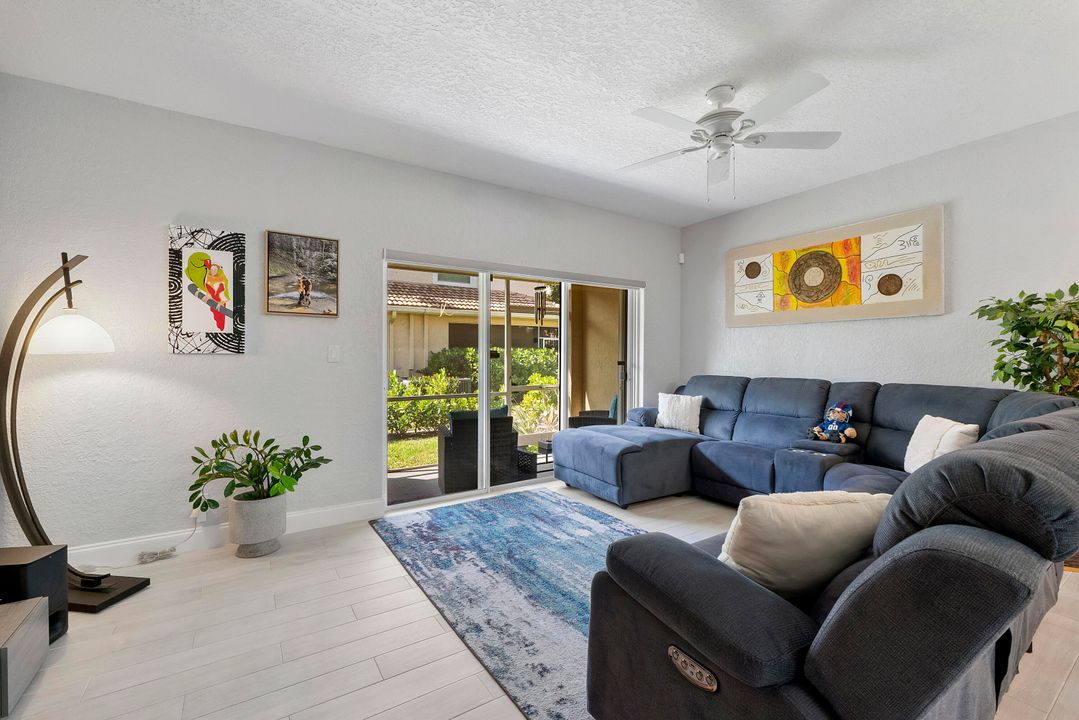 En Venta: $415,000 (2 camas, 2 baños, 1409 Pies cuadrados)