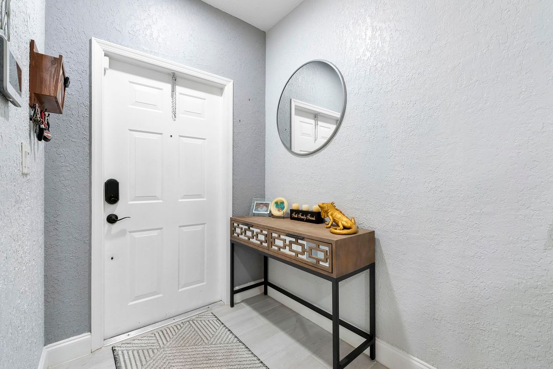 En Venta: $415,000 (2 camas, 2 baños, 1409 Pies cuadrados)