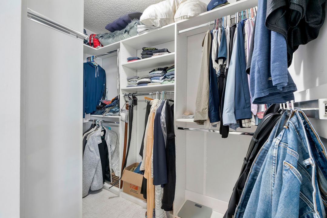 En Venta: $415,000 (2 camas, 2 baños, 1409 Pies cuadrados)