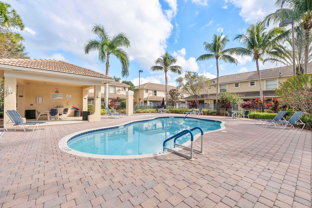 En Venta: $415,000 (2 camas, 2 baños, 1409 Pies cuadrados)