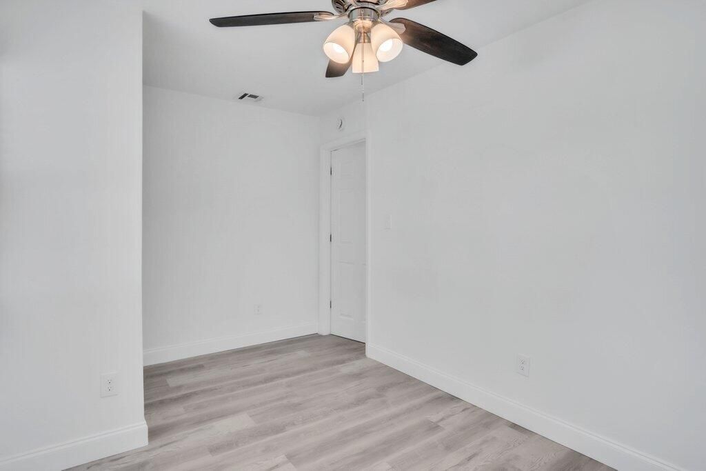 For Rent: $2,800 (4 beds, 2 baths, 1770 Square Feet)