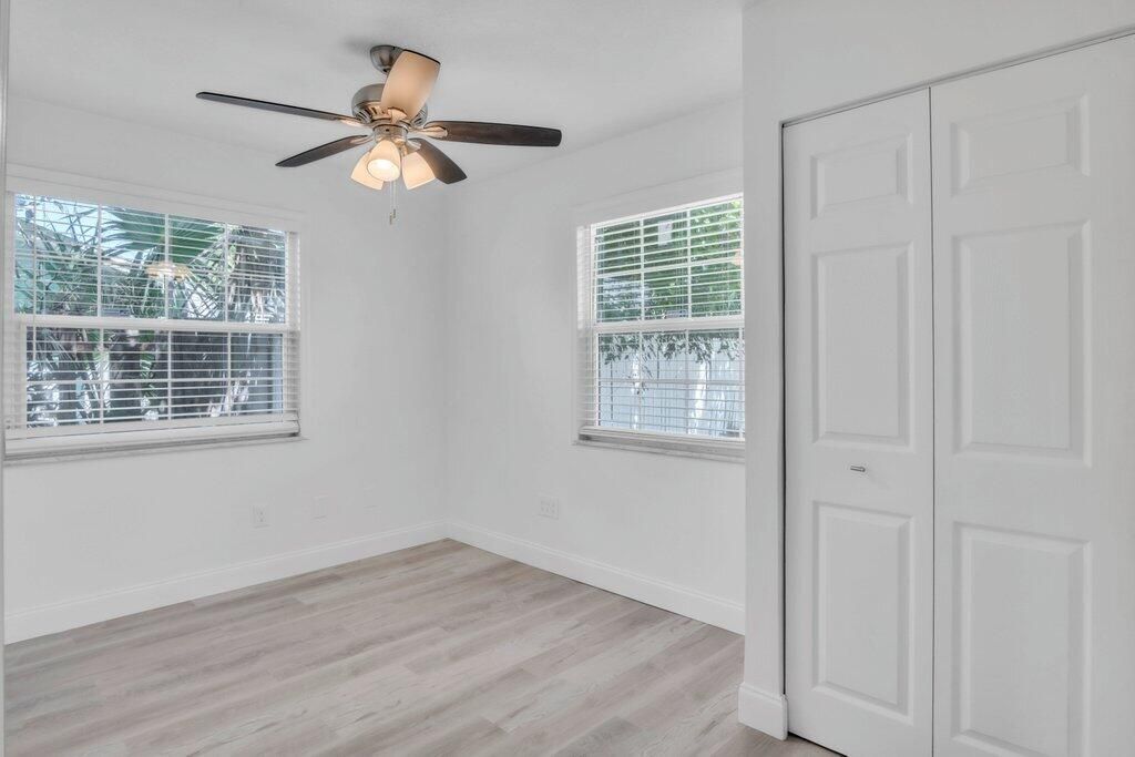 For Rent: $2,800 (4 beds, 2 baths, 1770 Square Feet)