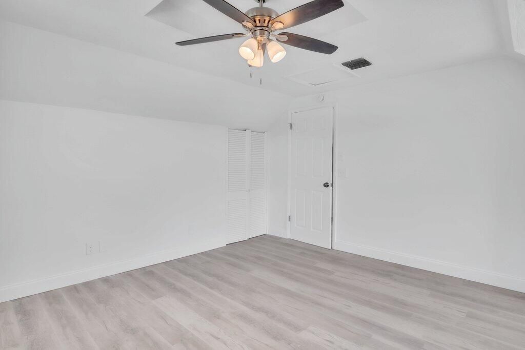 For Rent: $2,800 (4 beds, 2 baths, 1770 Square Feet)