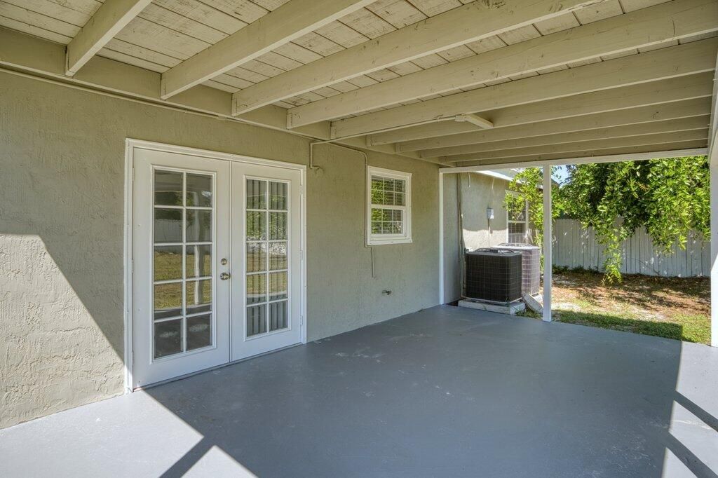 For Rent: $2,800 (4 beds, 2 baths, 1770 Square Feet)