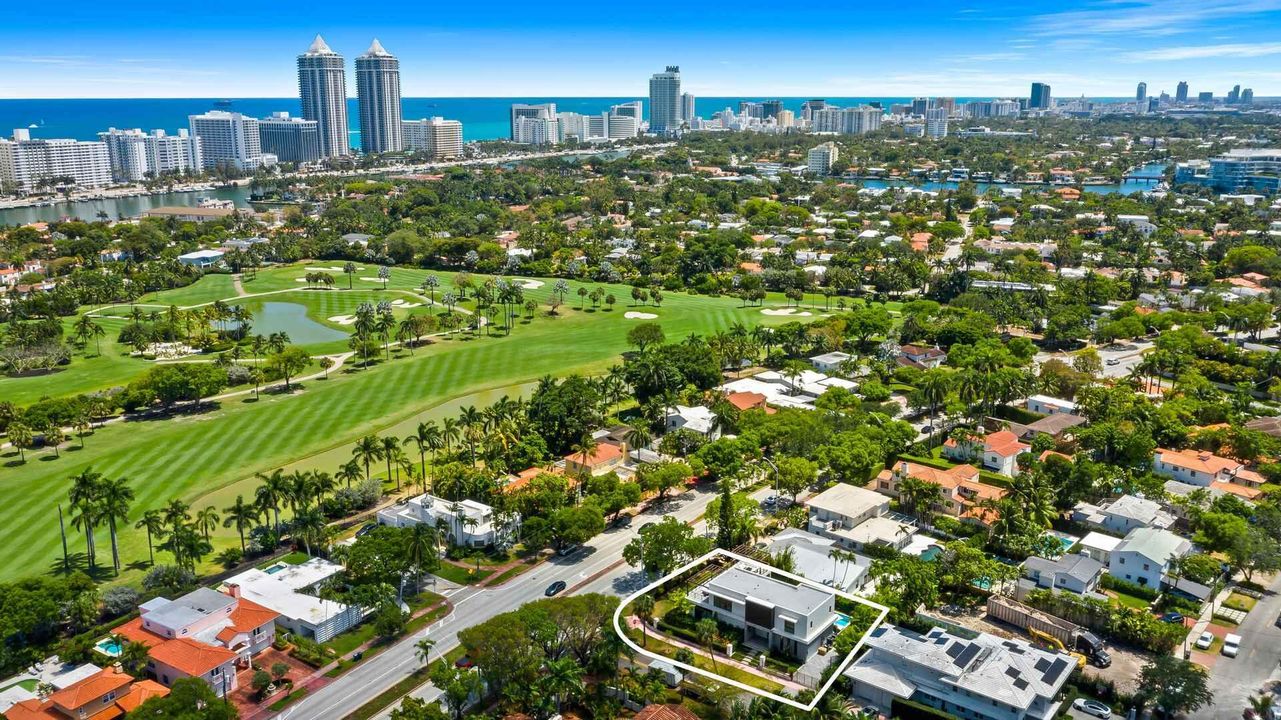 待售: $700,000 (4 贝兹, 4 浴室, 3263 平方英尺)