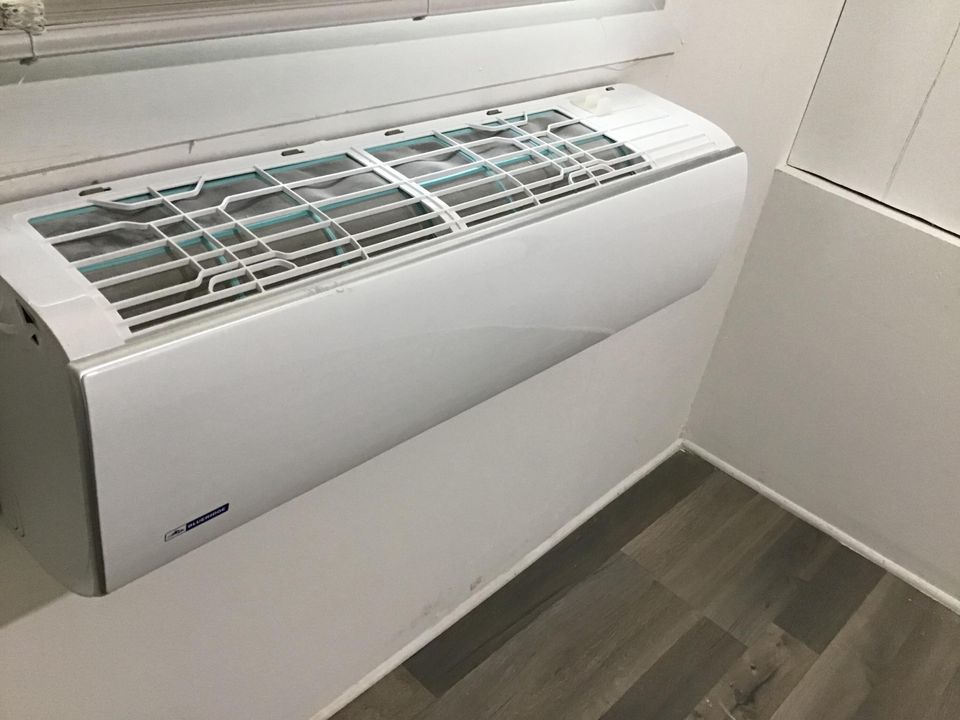 待售: $299,900 (0 贝兹, 0 浴室, 1250 平方英尺)