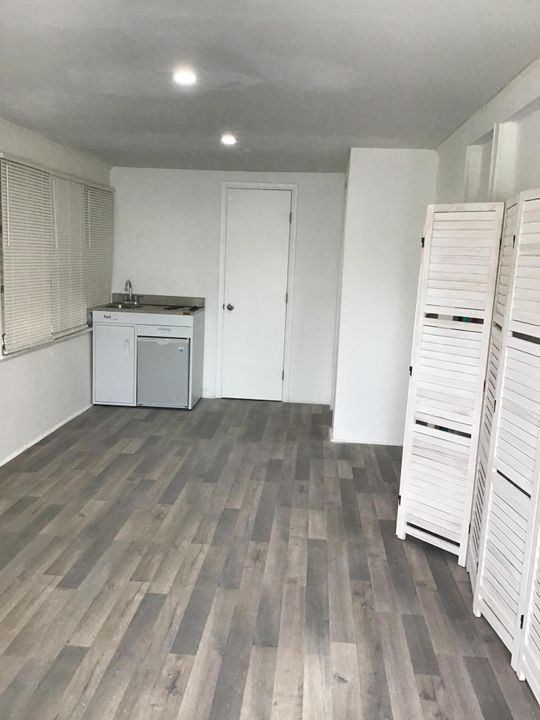 待售: $299,900 (0 贝兹, 0 浴室, 1250 平方英尺)