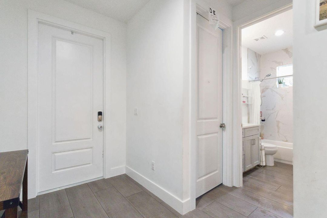 出租: $3,500 (4 贝兹, 2 浴室, 1713 平方英尺)