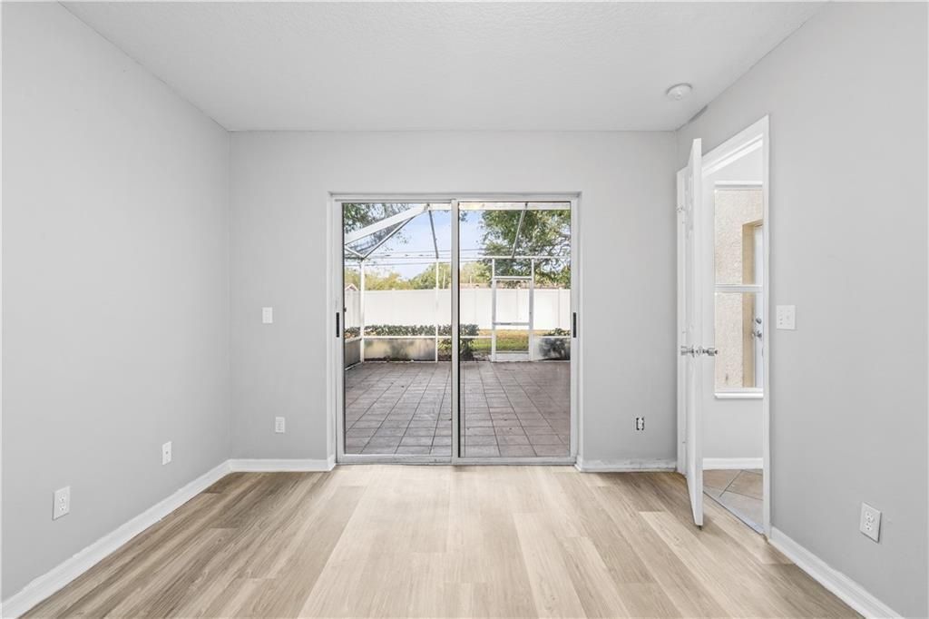 待售: $220,000 (3 贝兹, 3 浴室, 1560 平方英尺)