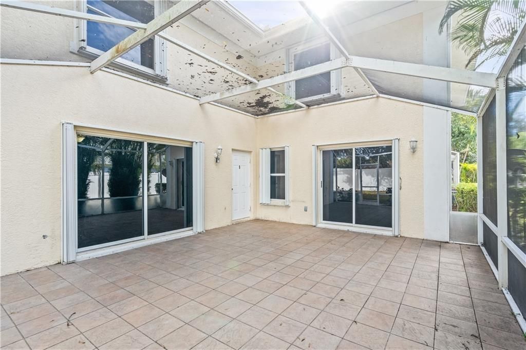 待售: $220,000 (3 贝兹, 3 浴室, 1560 平方英尺)