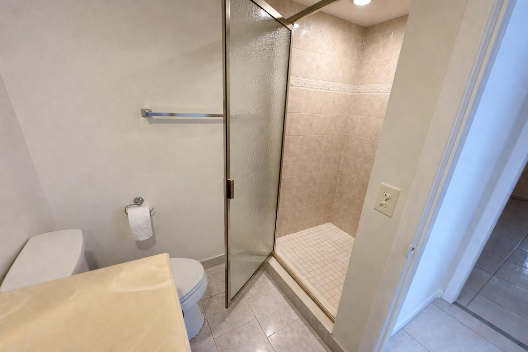 出租: $1,600 (2 贝兹, 2 浴室, 910 平方英尺)