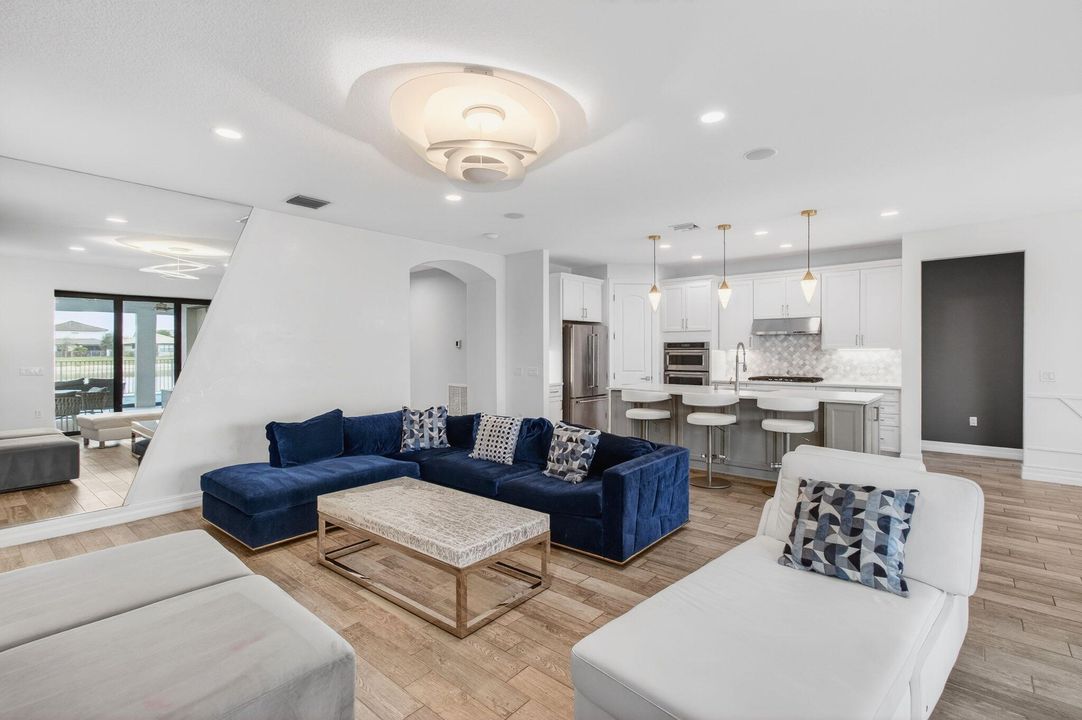 待售: $999,000 (3 贝兹, 2 浴室, 1871 平方英尺)