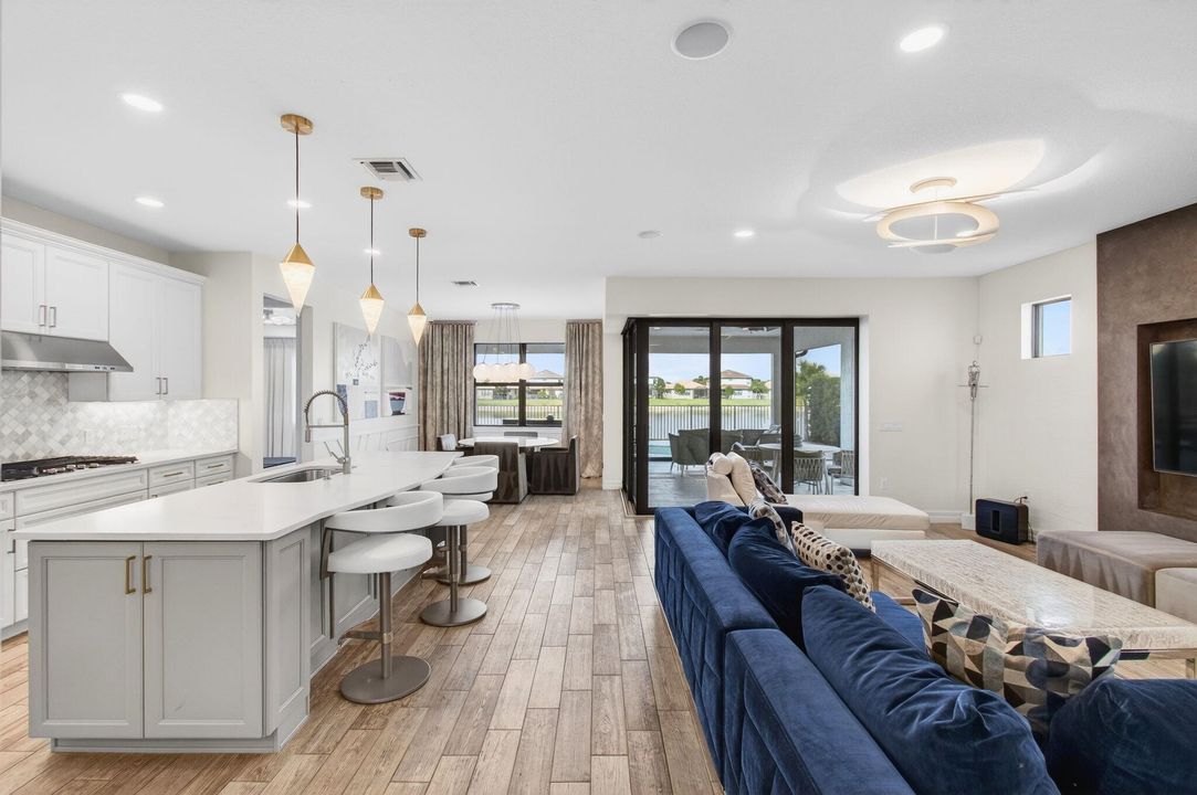 待售: $999,000 (3 贝兹, 2 浴室, 1871 平方英尺)