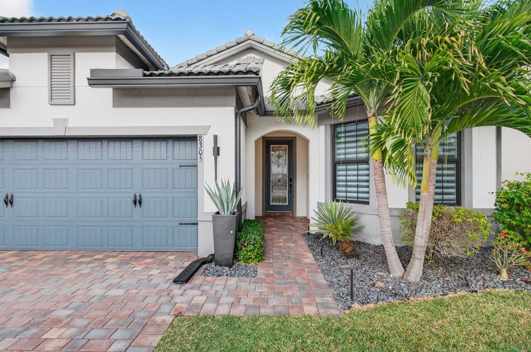 待售: $999,000 (3 贝兹, 2 浴室, 1871 平方英尺)