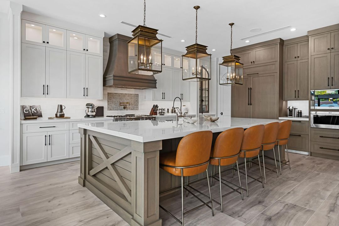 For Sale: $699,000 (4 beds, 4 baths, 3886 Square Feet)