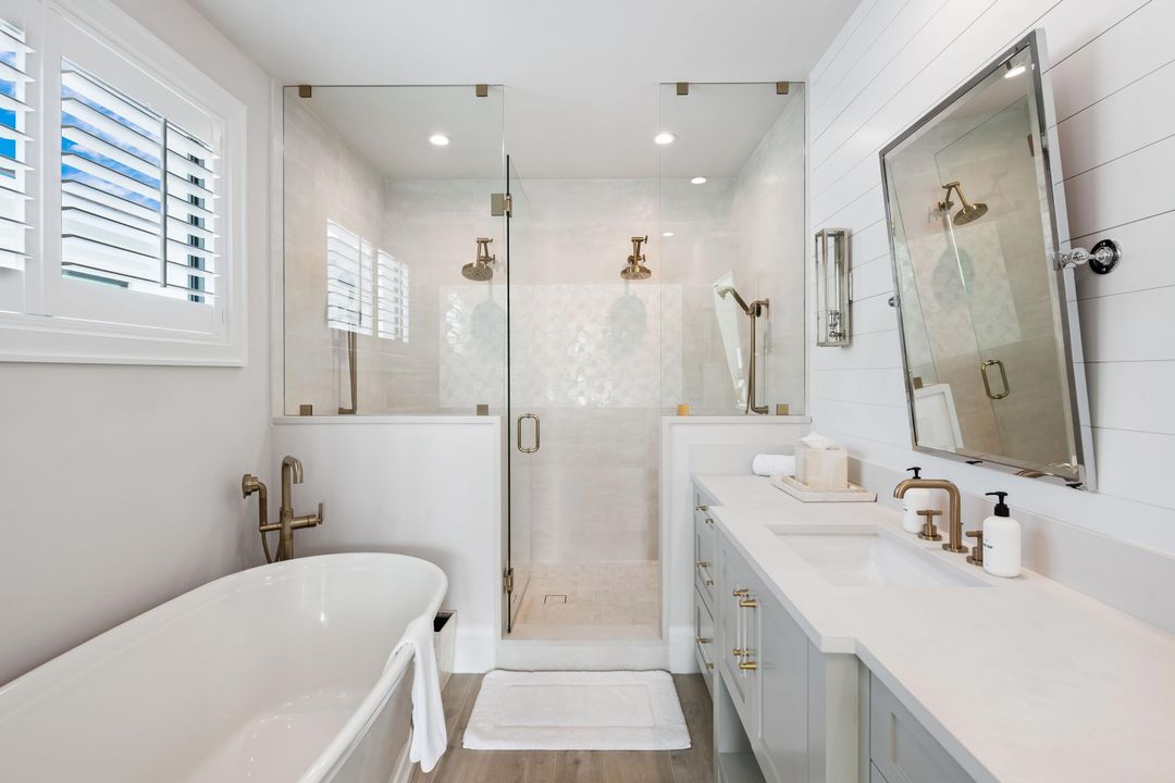 For Sale: $699,000 (4 beds, 4 baths, 3886 Square Feet)