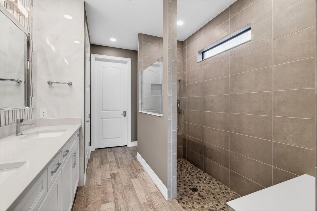 待售: $999,000 (3 贝兹, 2 浴室, 1871 平方英尺)