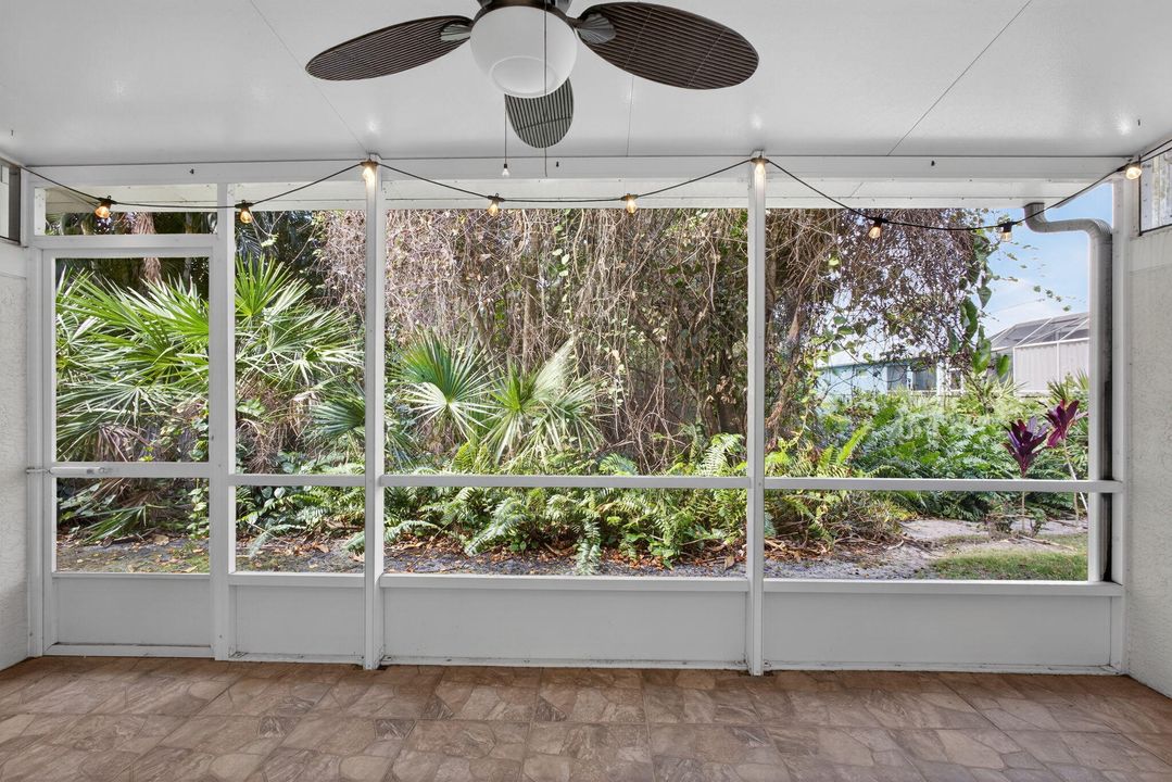 待售: $375,000 (2 贝兹, 2 浴室, 1233 平方英尺)