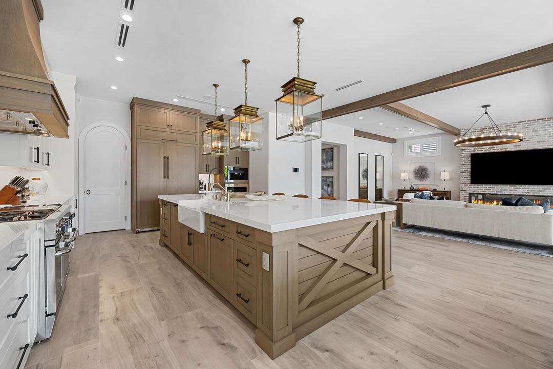 For Sale: $749,000 (4 beds, 4 baths, 3886 Square Feet)