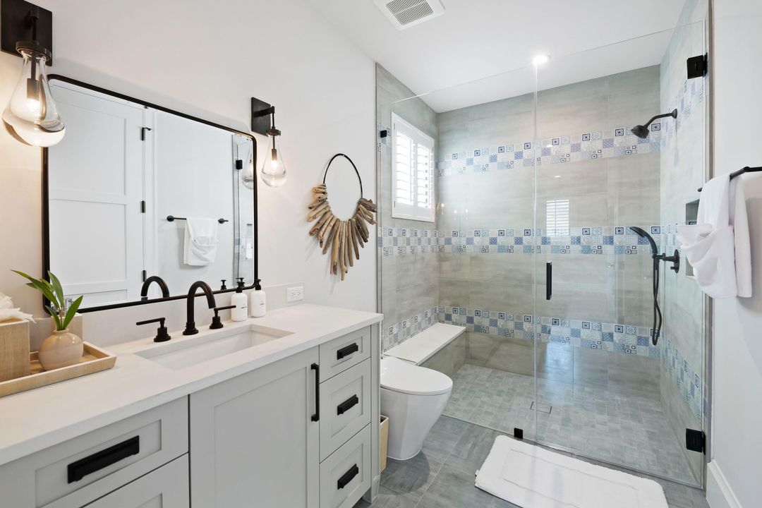 For Sale: $749,000 (4 beds, 4 baths, 3886 Square Feet)