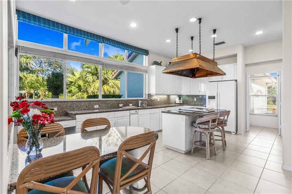 En Venta: $1,975,000 (3 camas, 4 baños, 4203 Pies cuadrados)