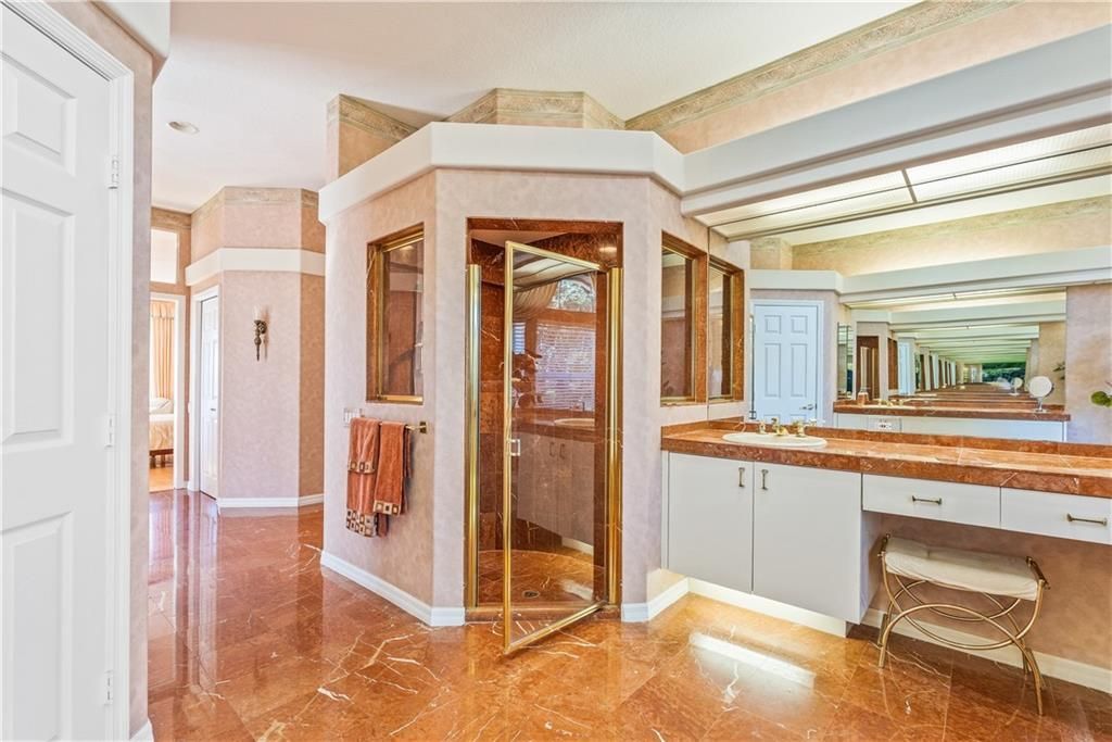 En Venta: $1,975,000 (3 camas, 4 baños, 4203 Pies cuadrados)