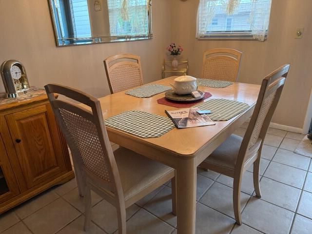 For Sale: $85,000 (1 beds, 1 baths, 900 Square Feet)