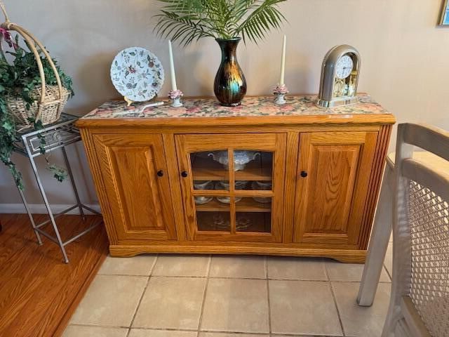 For Sale: $85,000 (1 beds, 1 baths, 900 Square Feet)