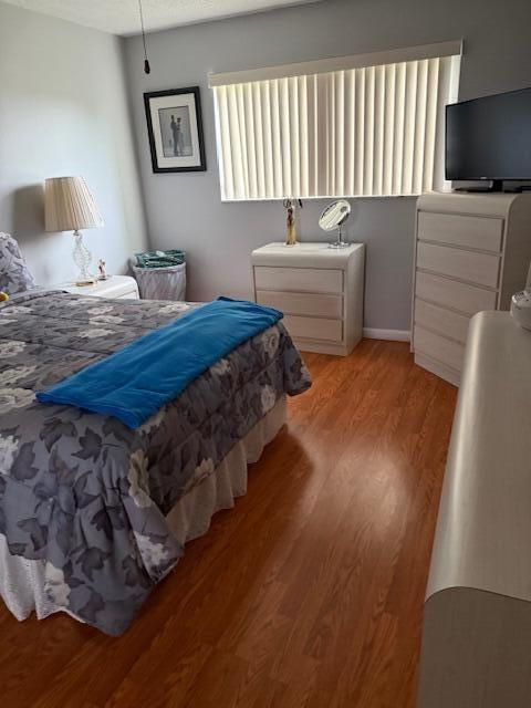 For Sale: $85,000 (1 beds, 1 baths, 900 Square Feet)