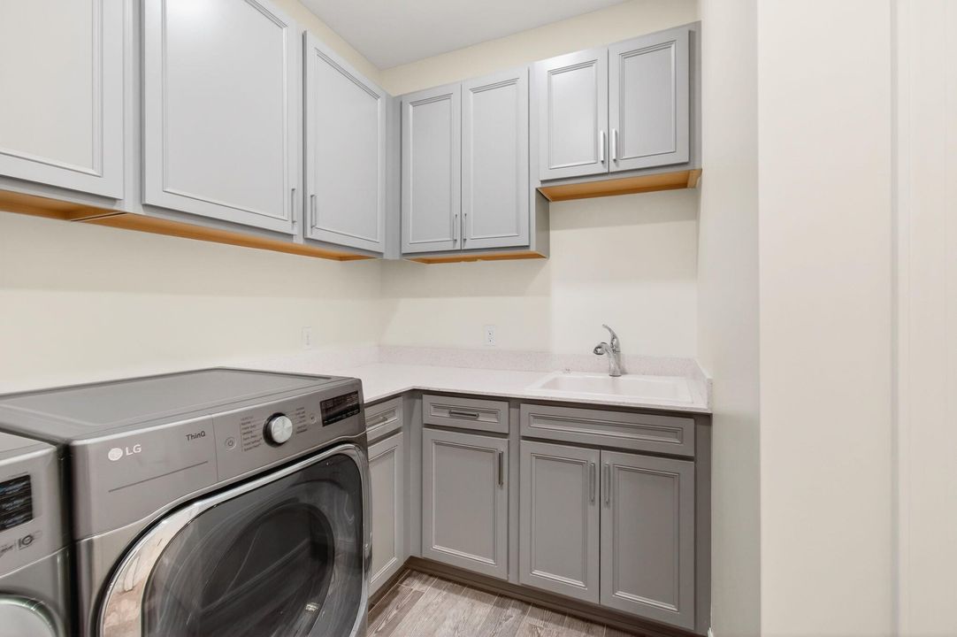 待售: $999,000 (3 贝兹, 2 浴室, 1871 平方英尺)