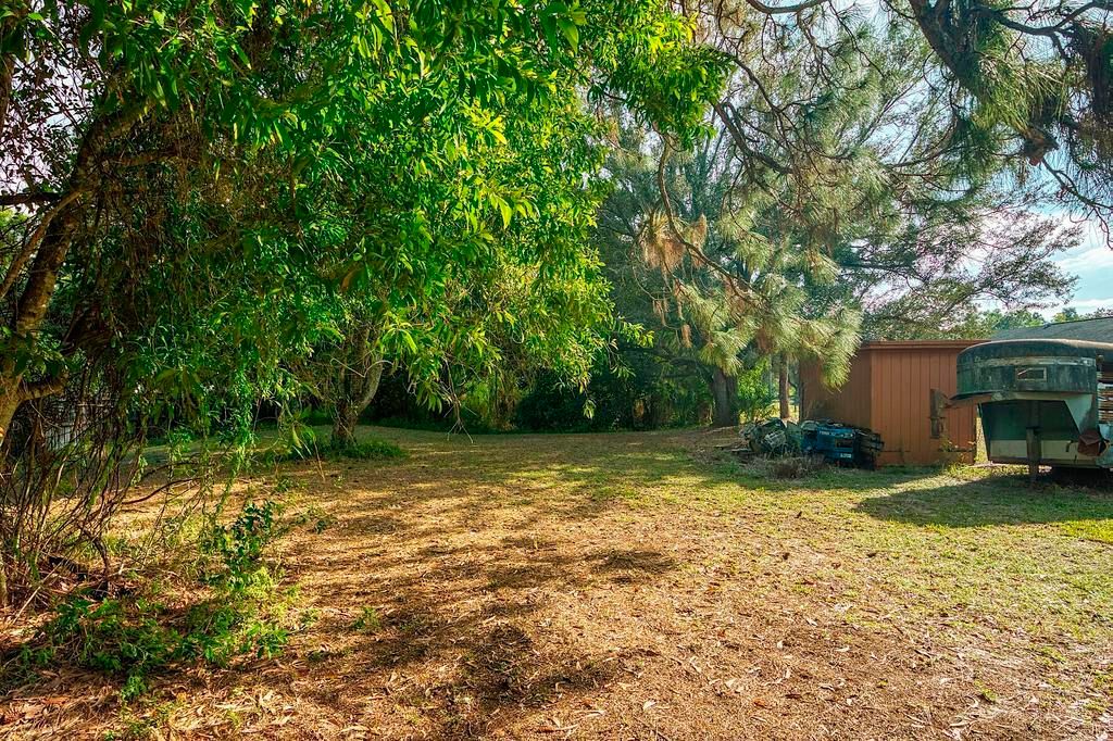 For Sale: $385,000 (2 beds, 1 baths, 1008 Square Feet)