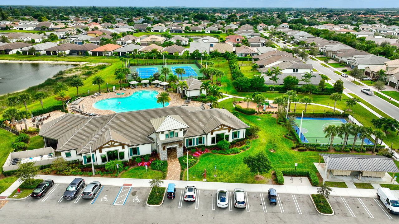 待售: $999,000 (3 贝兹, 2 浴室, 1871 平方英尺)