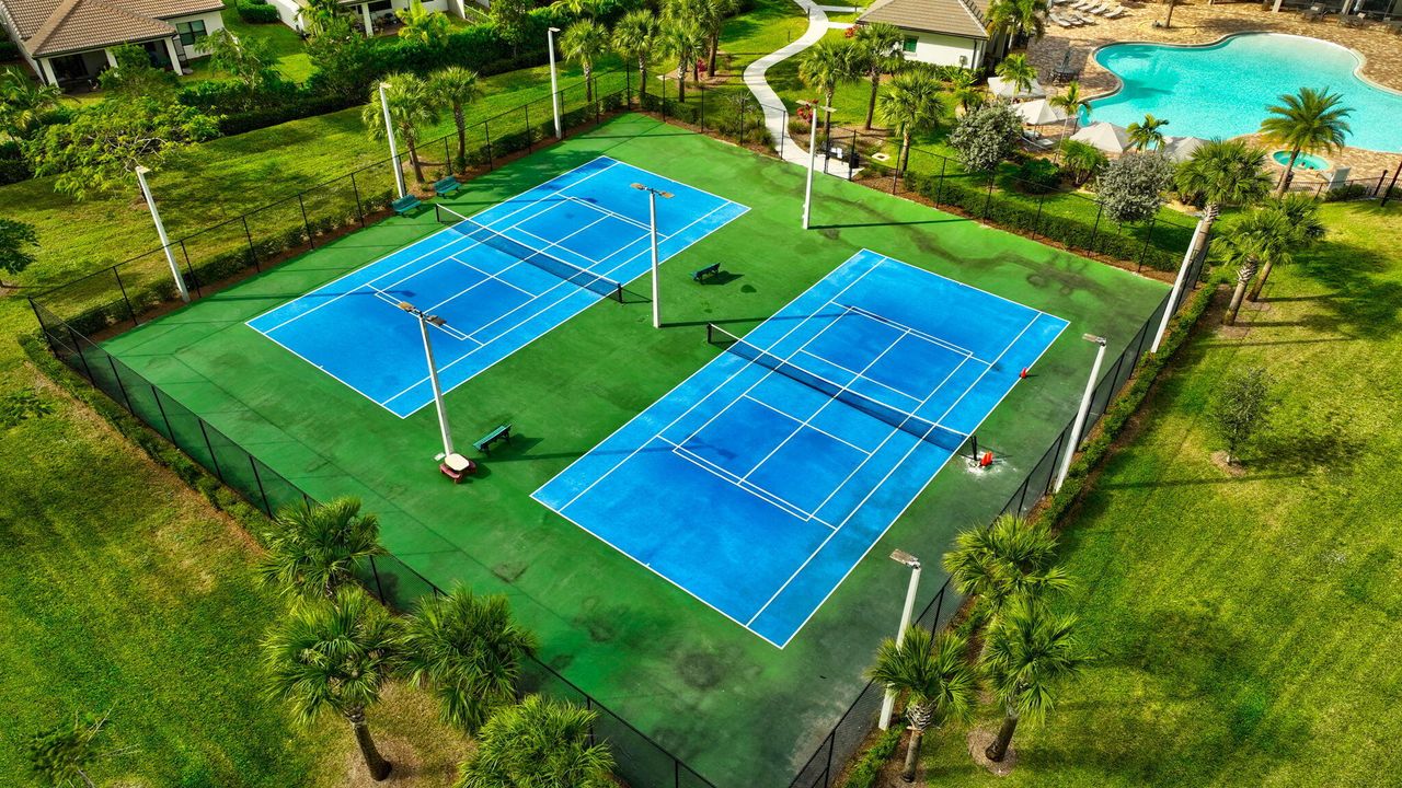 待售: $999,000 (3 贝兹, 2 浴室, 1871 平方英尺)