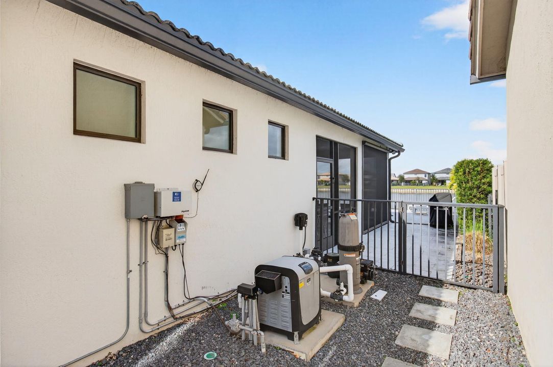 待售: $999,000 (3 贝兹, 2 浴室, 1871 平方英尺)