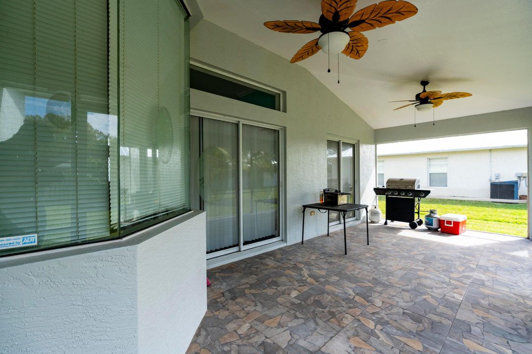 For Rent: $2,500 (3 beds, 2 baths, 2067 Square Feet)