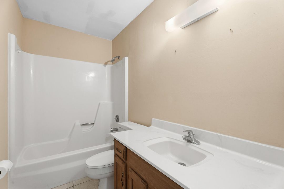 待售: $129,500 (2 贝兹, 2 浴室, 1000 平方英尺)