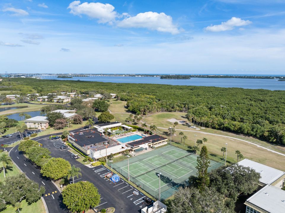 待售: $129,500 (2 贝兹, 2 浴室, 1000 平方英尺)